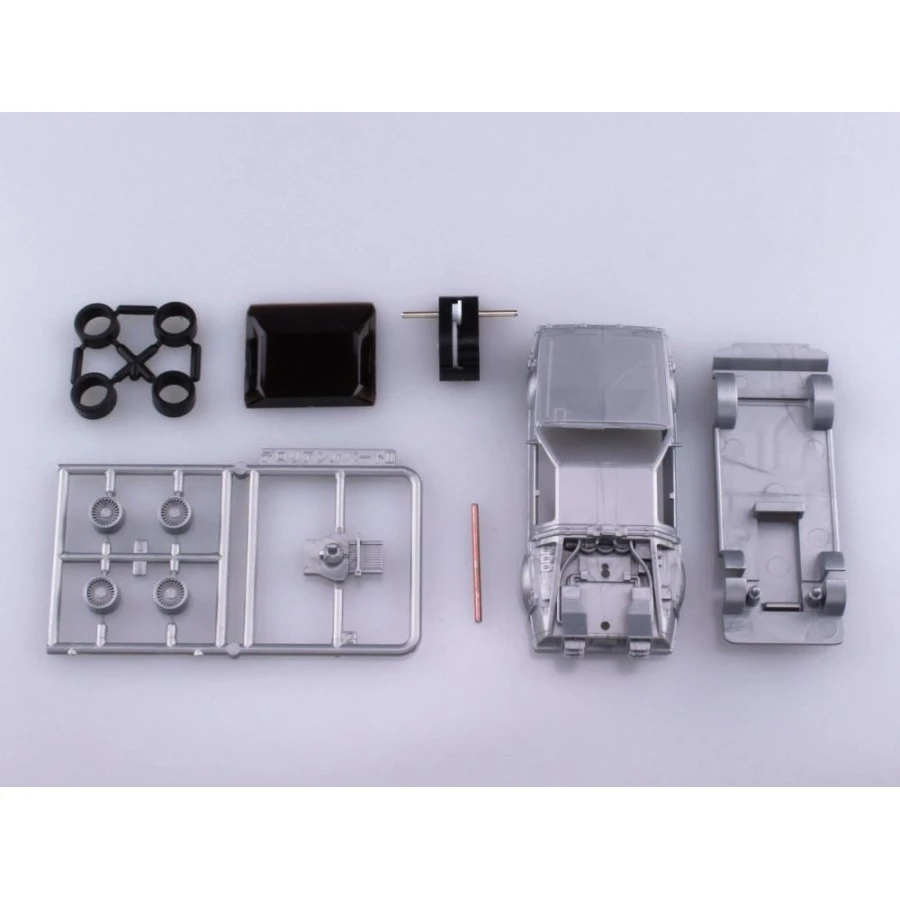 Aoshima Movie Mecha Series 12 Back To The Future II DeLorean 1/43 Scale Model Kit 4 Aoshima Movie Mecha Series 12 Back To The Future II DeLorean 1/43 Scale Model Kit - immagine 4