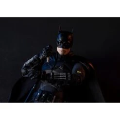 Bandai S.H. Figuarts The Batman -Negozio JapanWorld economico bandai sh figuarts the batman 5