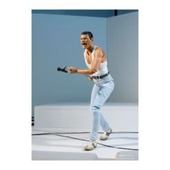 Bandai S.H. Figuarts The Queen Freddie Mercury Live Aid 1985 -Negozio JapanWorld economico bandai sh figuarts the queen freddie mercury live aid 1985 2